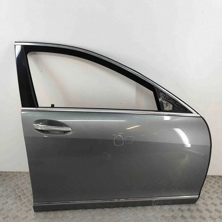Drzwi przednie A2217200205