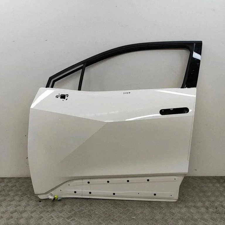 Priekšējās durvis 67002F4060