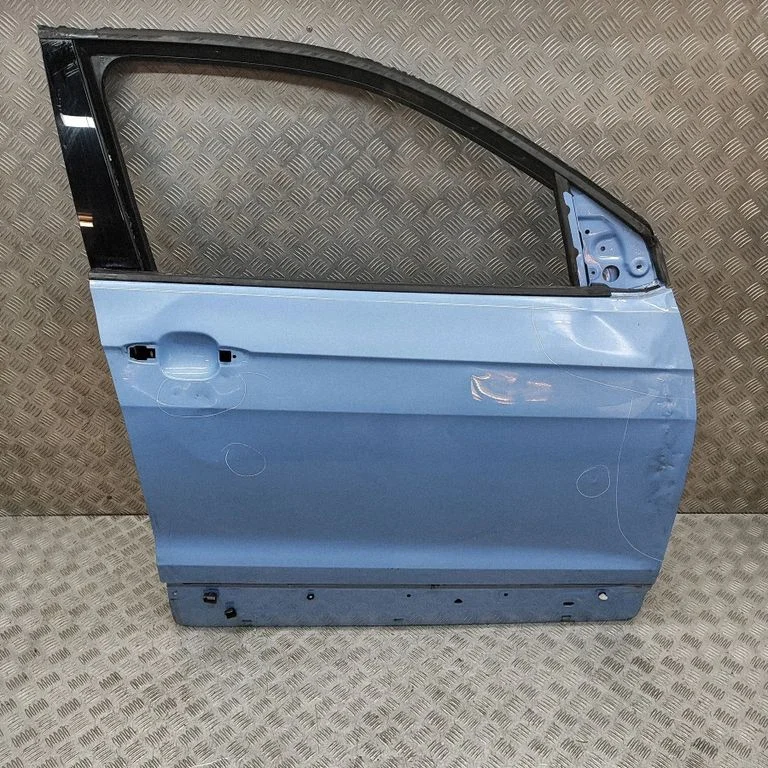 Front door 2GM831052N