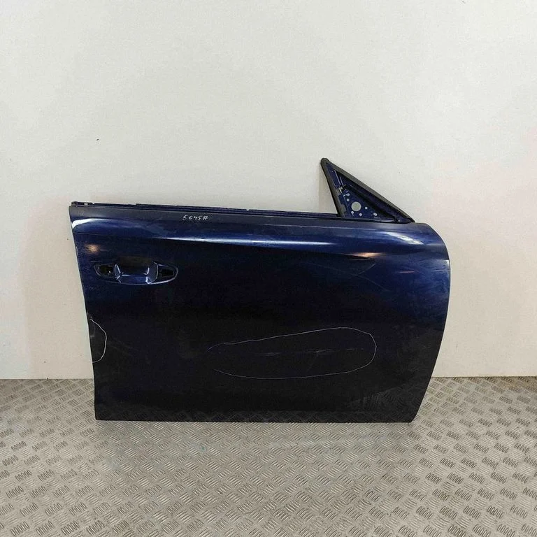 Priekšējās durvis 9822028580