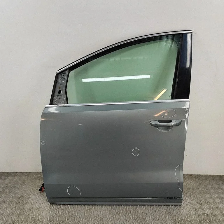 Esiuks 7N0831055AF