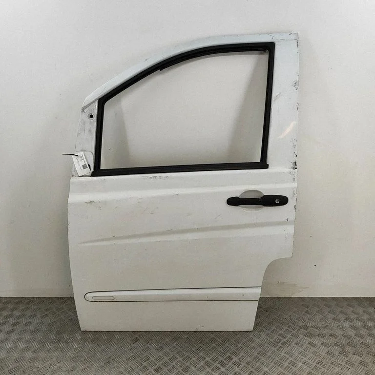 Priekšējās durvis – Mercedes-Benz Vito Viano W639 (2003-2014)