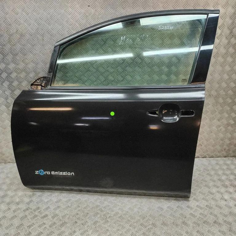 Priekšējās durvis H01015SLMA