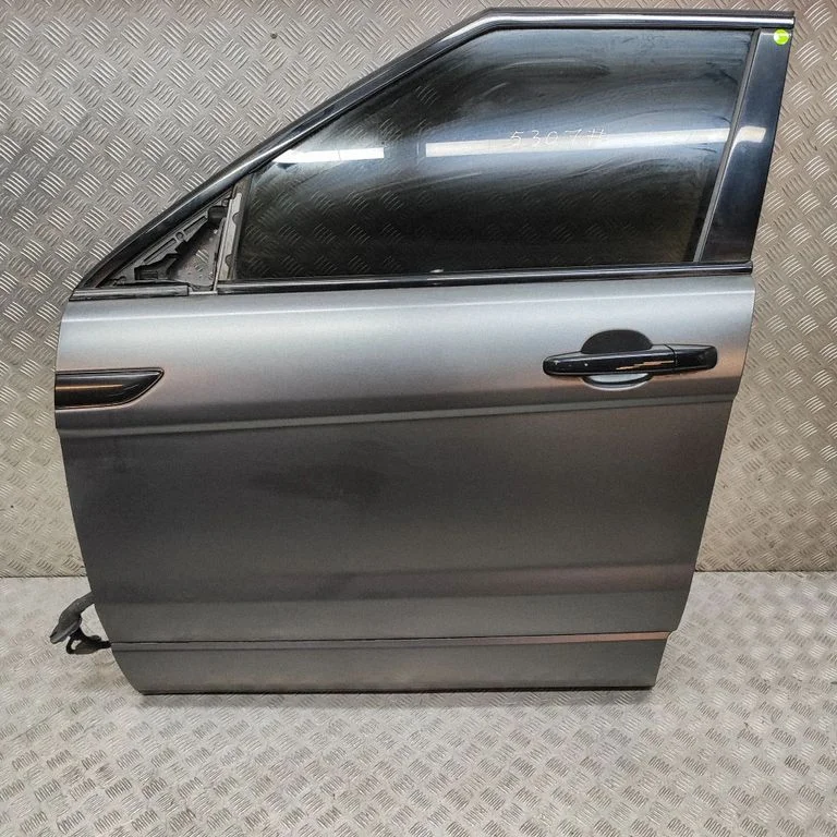 Priekšējās durvis BJ32F20221A
