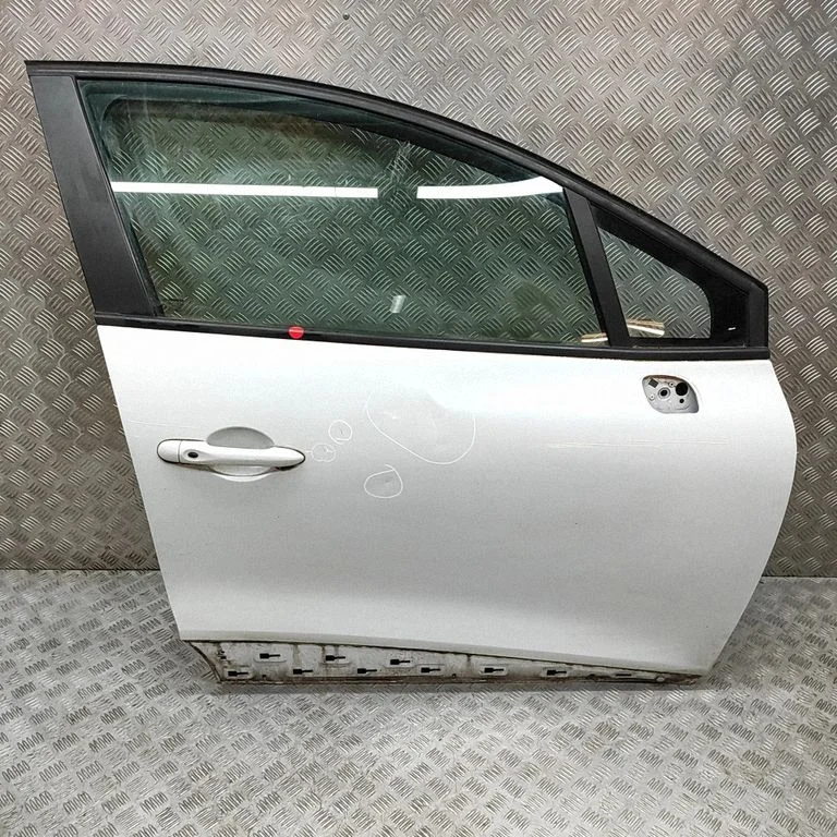 Priekšējās durvis 801108459R