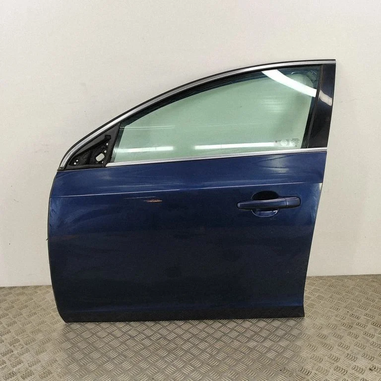 Priekšējās durvis – Volvo V60 (2011-2013)