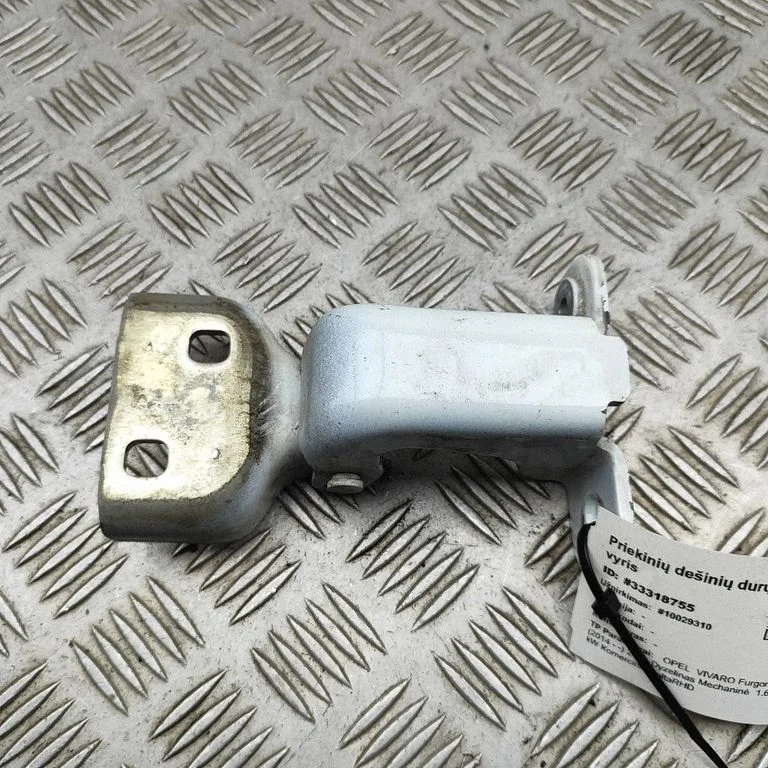 Priekšējā augšējā eņģe 93450652