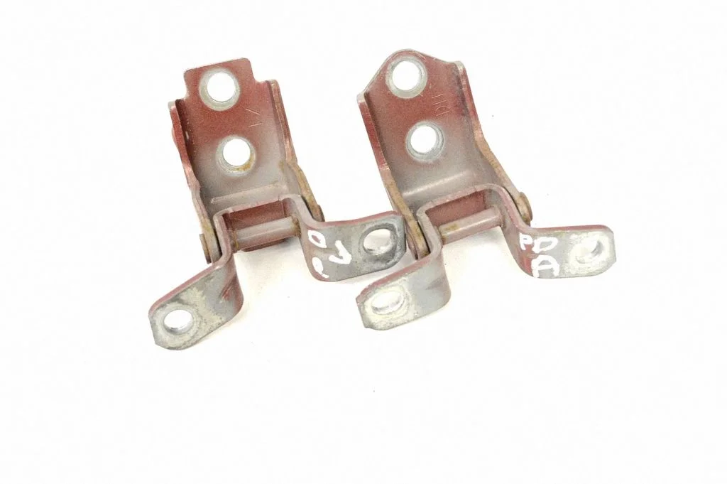 Front door upper hinge – right