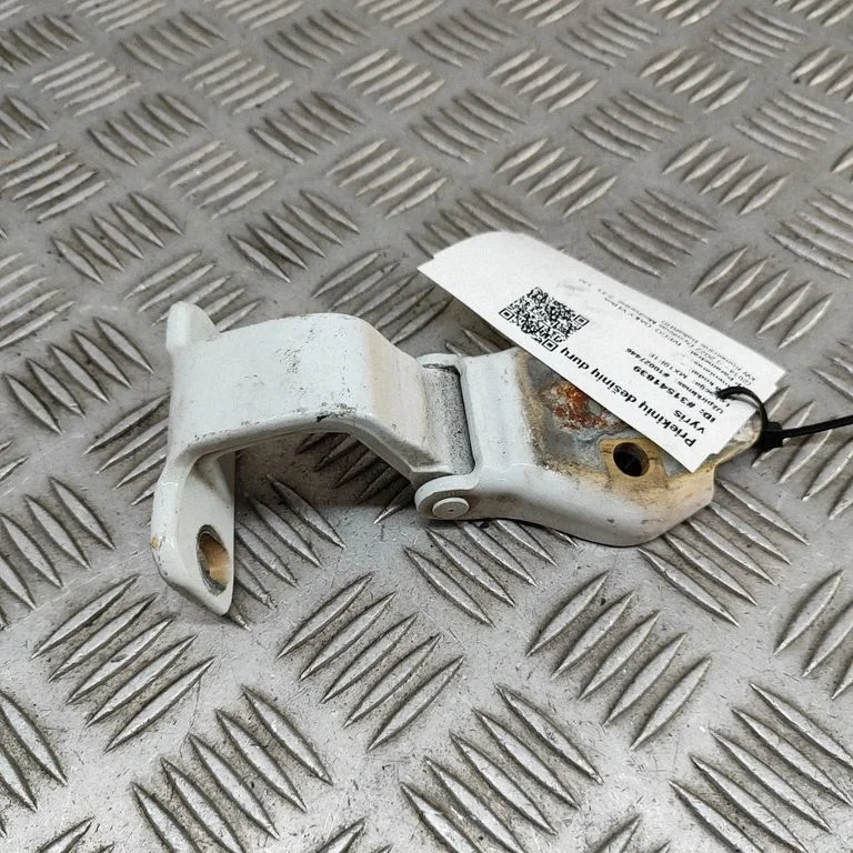 Priekšējā augšējā eņģe 504131917