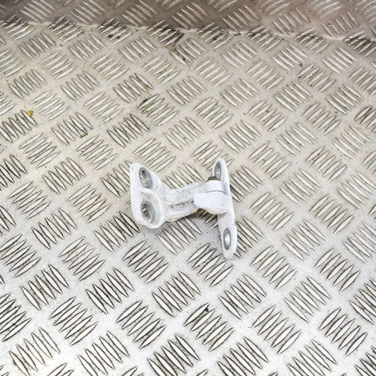 Front door upper hinge – Jaguar E-Pace (2017-)