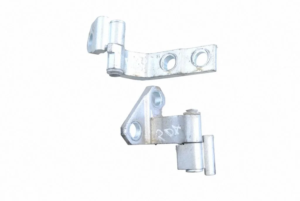 Esiukse ülemine hing – Lexus GS 300 350 430 450H (2005-2012)