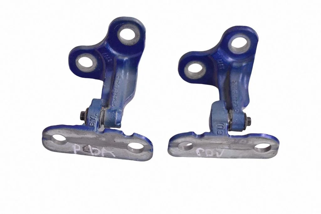 Front door upper hinge – right