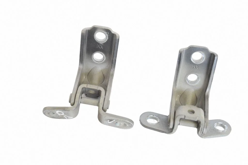 Front door upper hinge – right