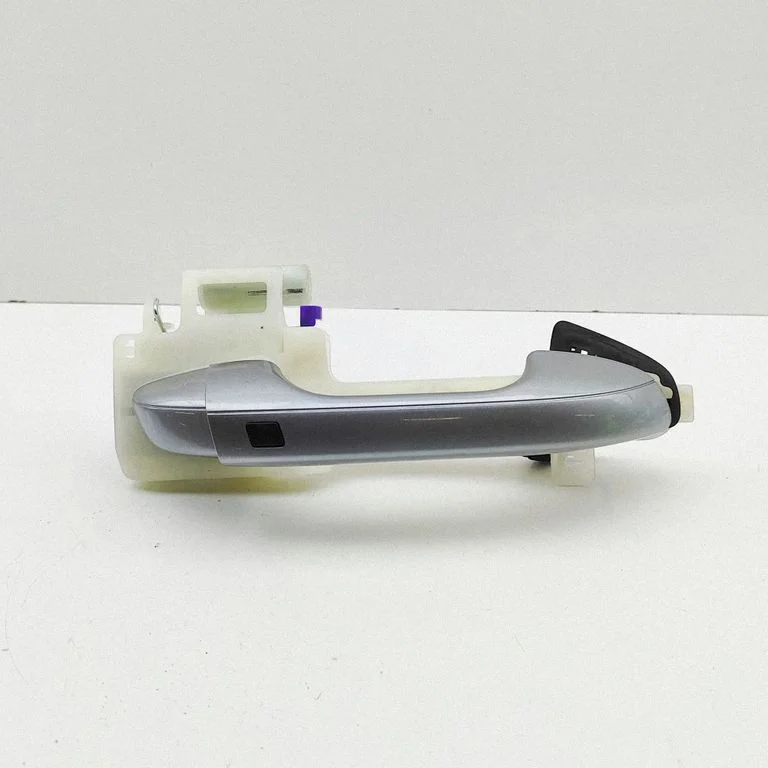 Front door exterior handle 82661AT700