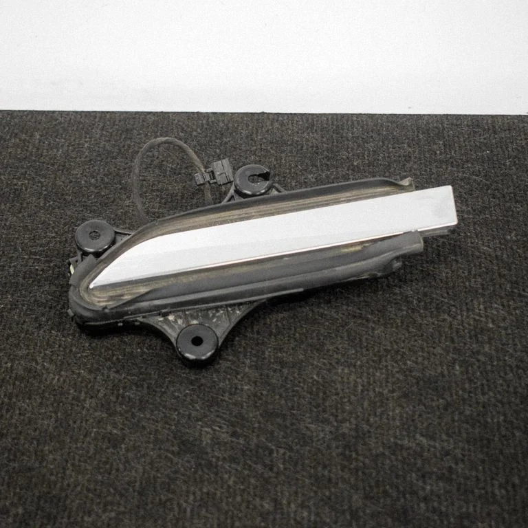 Ārējais atvēršanas rokturis – Tesla Model S (2012-)