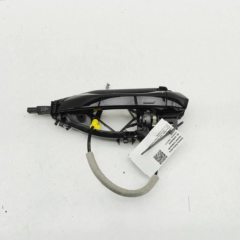 Esiukse välimine käepide 8MA839809