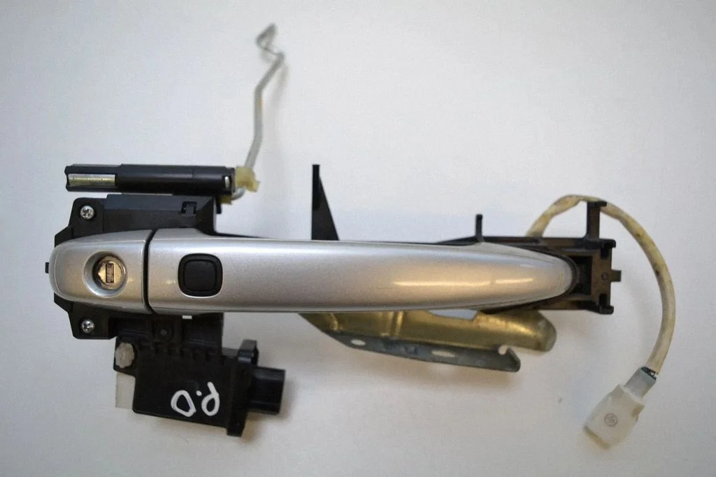 Front door exterior handle – Lexus GS 300 350 430 450H (2005-2012)