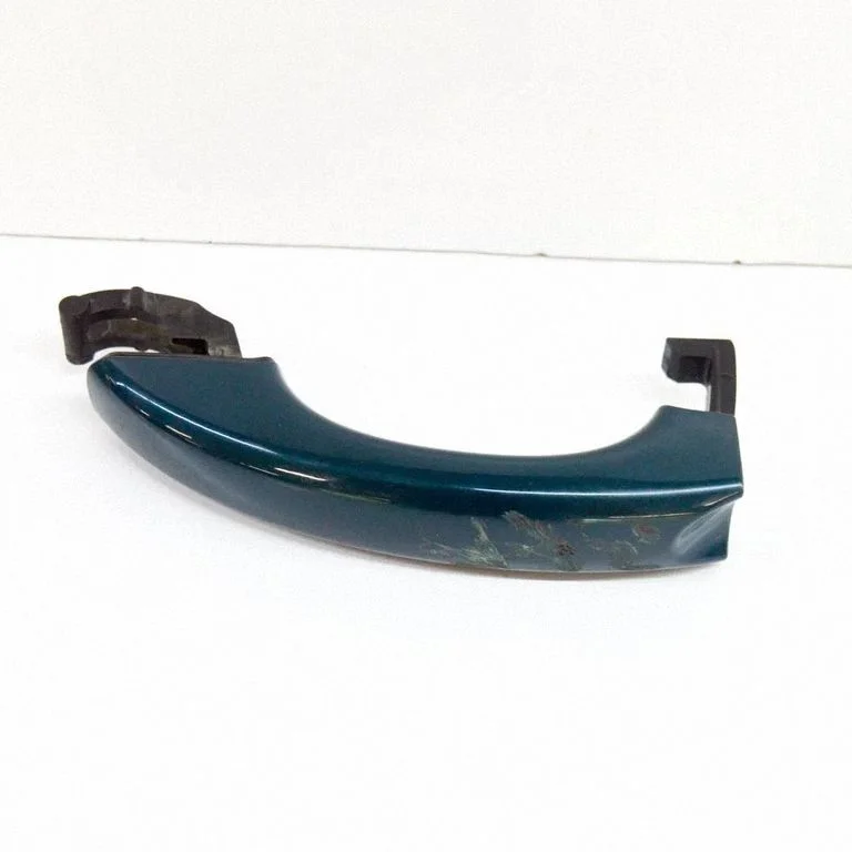 Esiukse välimine käepide – Volkswagen Amarok (2010-2020)