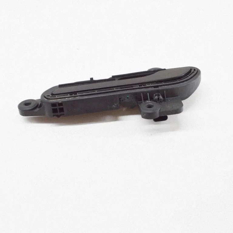 Front door exterior handle – Tesla Model Y (2020-)