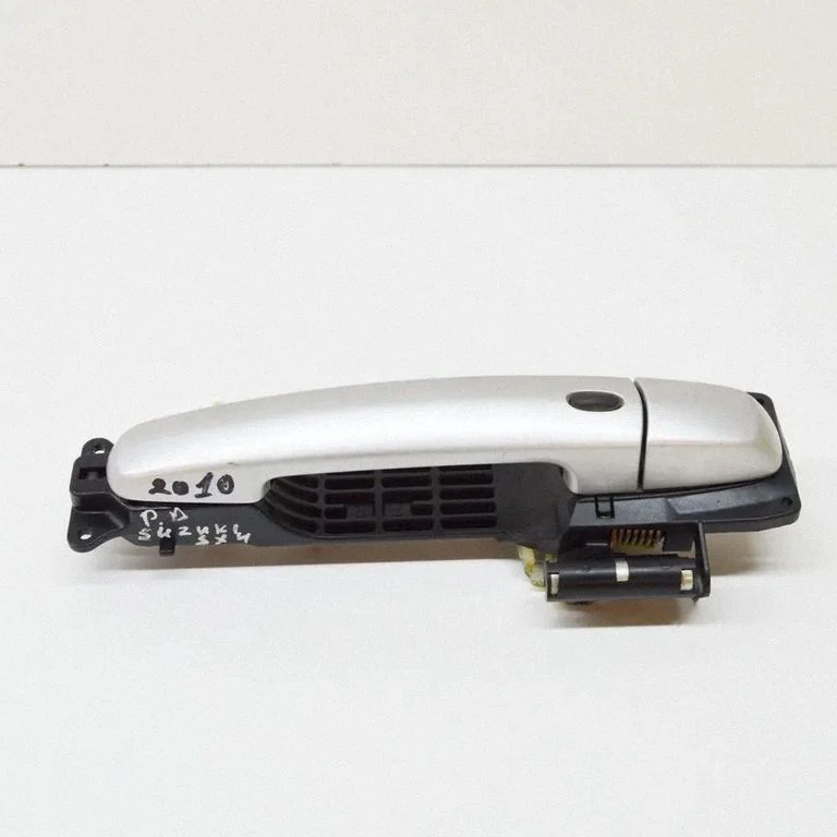 Esiukse välimine käepide – Suzuki SX4 (2010-2013)