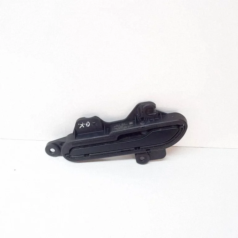 Front door exterior handle – Tesla Model Y (2020-)