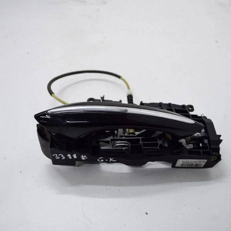 Klamka zewnętrzna drzwi przednich – BMW Seria 5 F10 F11 (2009-2016)