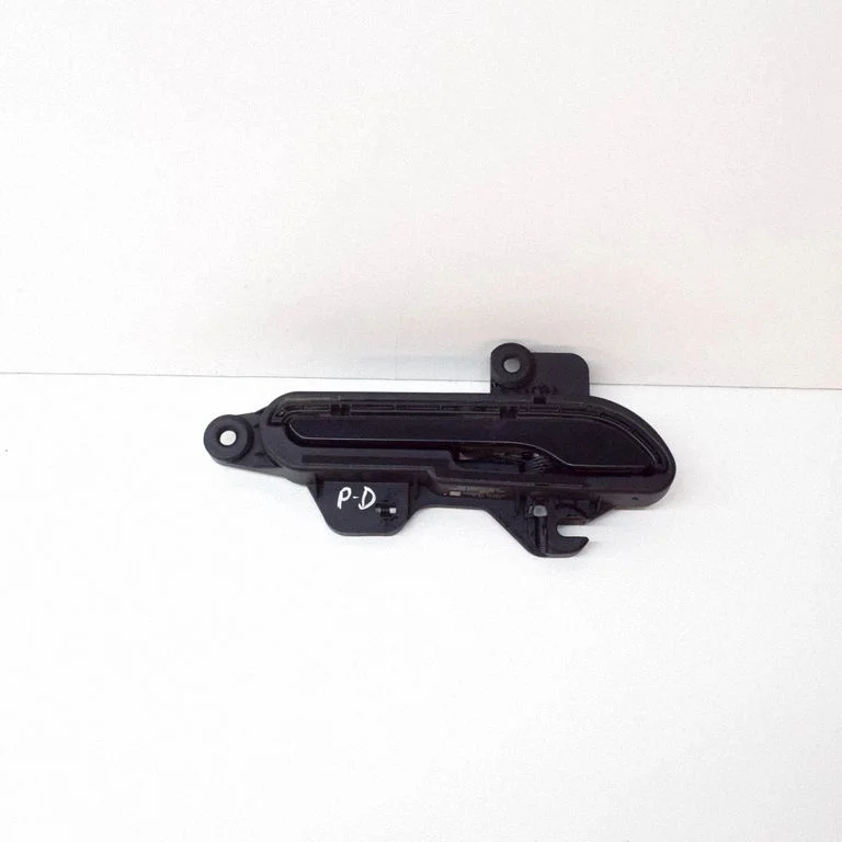 Front door exterior handle – Tesla Model Y (2020-)