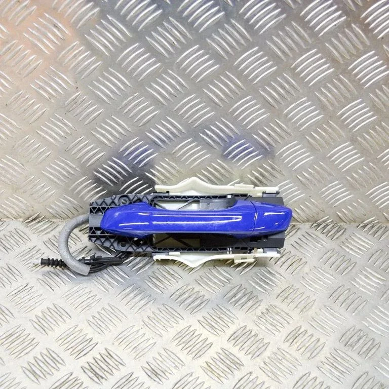 Front door exterior handle 7P6839885