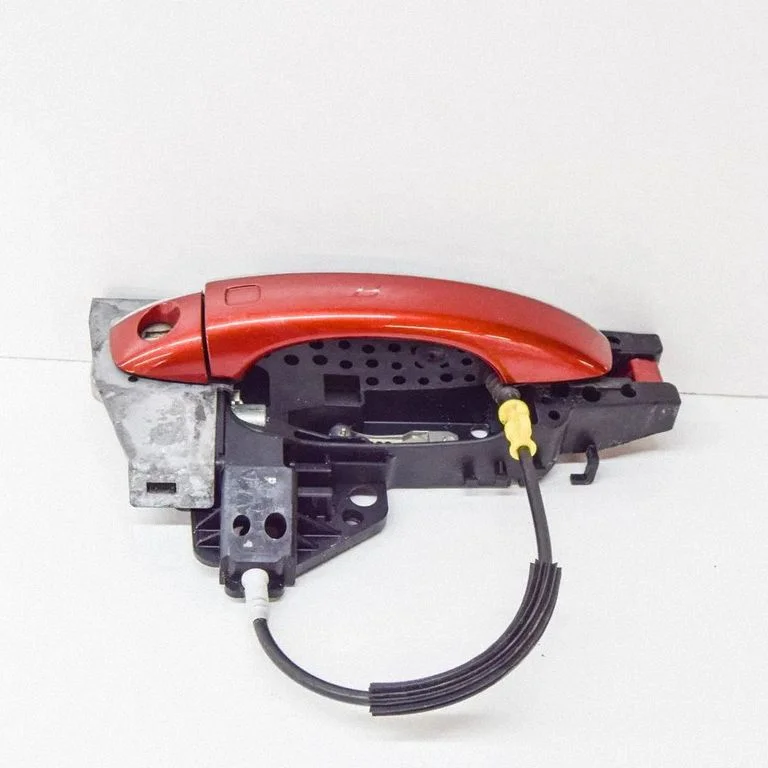 Esiukse välimine käepide 8T2837886