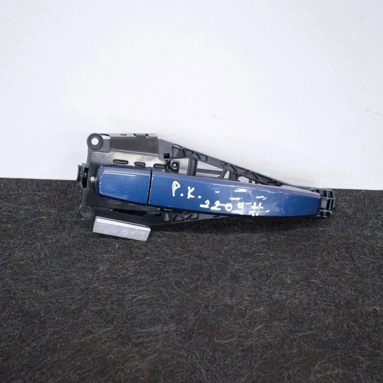 Front door exterior handle – Opel Zafira C (2011-2019)