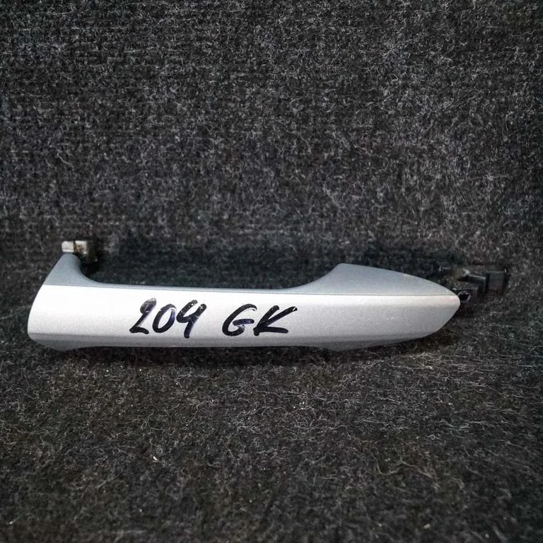 Front door exterior handle – Mercedes-Benz C-Class AMG W204 (2007-2014)
