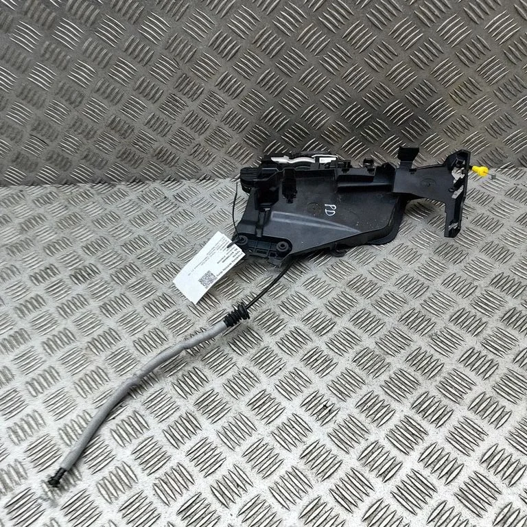 Front door lock 30747094