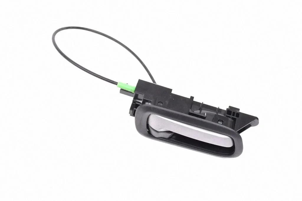 Front door interior handle – front right
