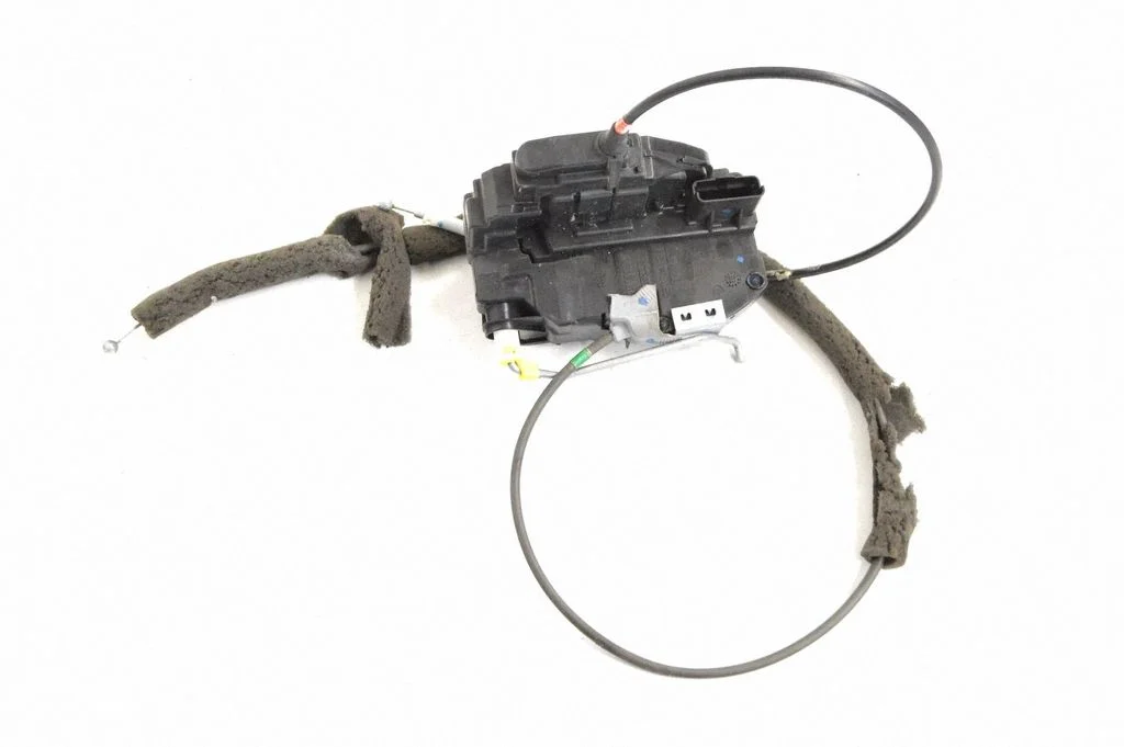 Front door lock – right