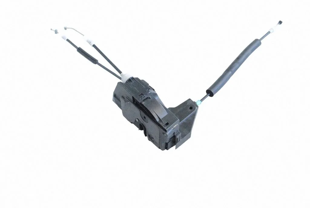 Esiukse lukk J9C3203A28EC
