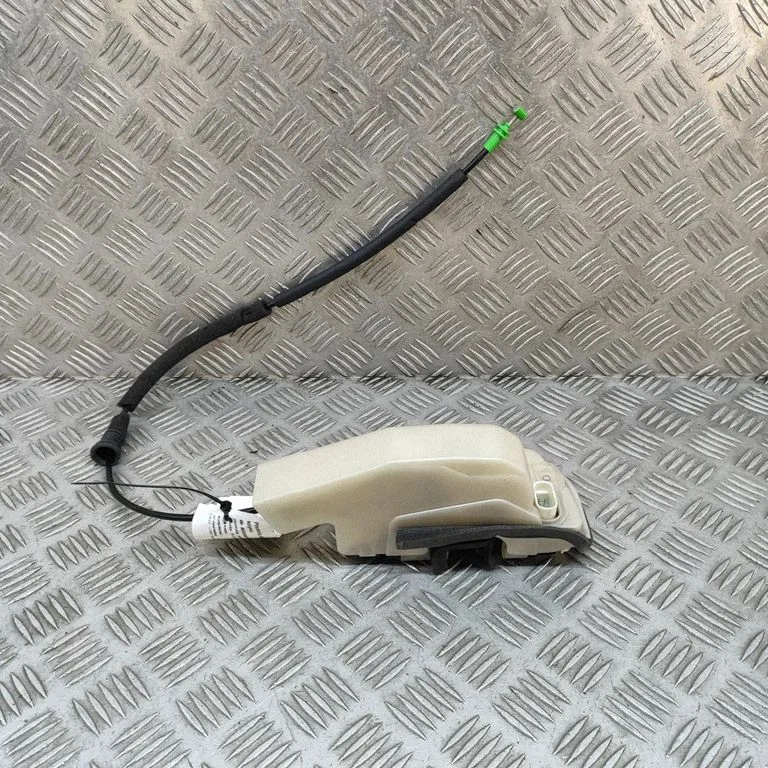Esiukse lukk 150067300A