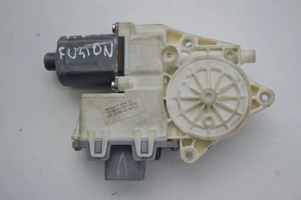 Front door window regulator motor 128000622E – Ford Fusion (2006-2012)