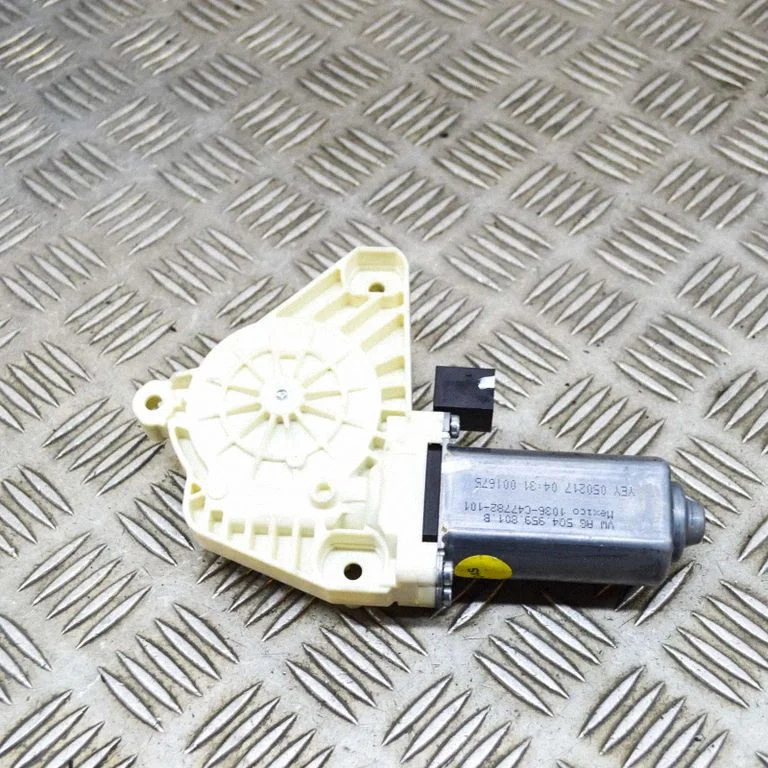 Priekšējā loga pacēlāja motoriņš 5Q4959801B