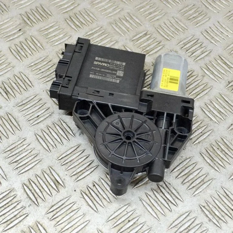 Priekšējā loga pacēlāja motoriņš WR12718