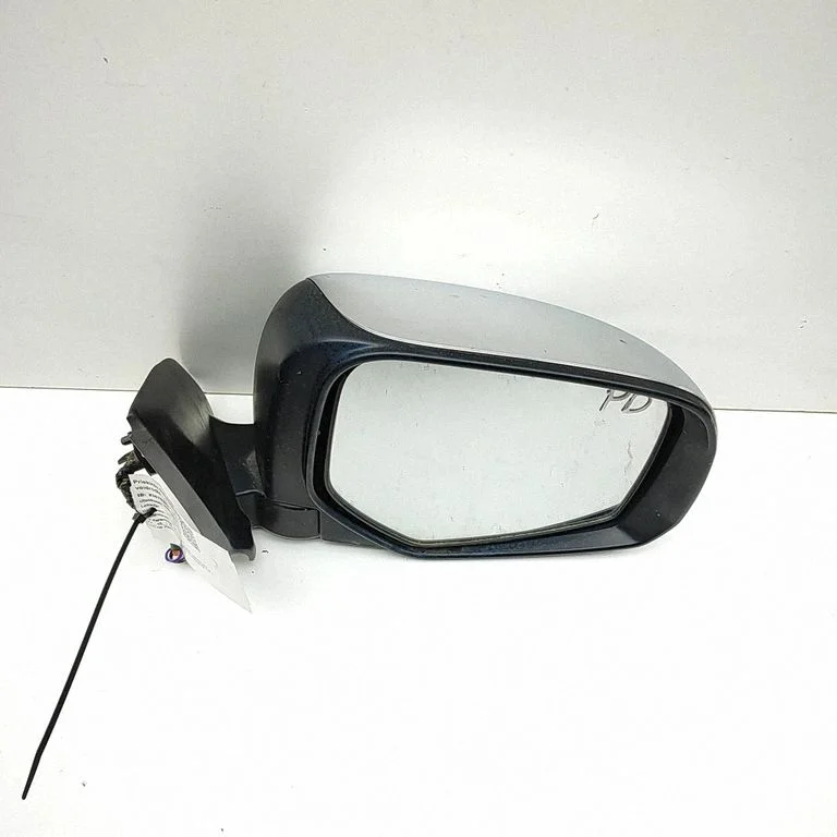 Esiukse elektriline välispeegel 7632B758