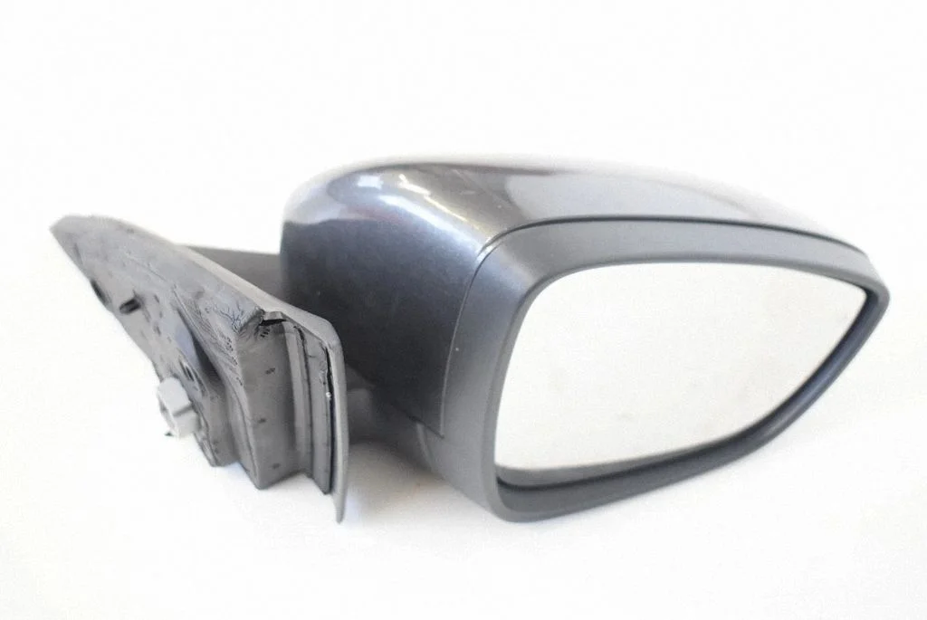 Front door electric wing mirror – right
