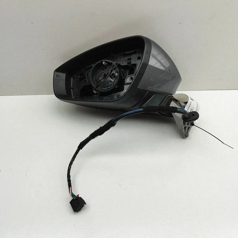 Spogulis (elektriski regulējams) 89C857501B
