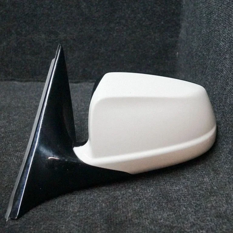 Esiukse elektriline välispeegel – BMW 5-seeria F10 F11 (2009-2016)
