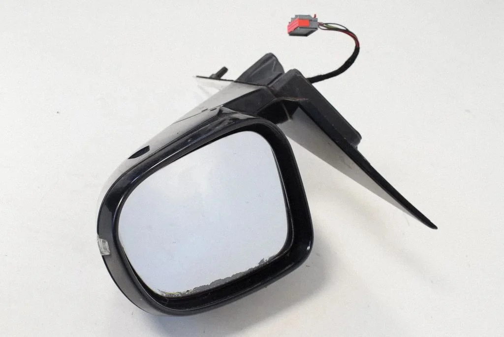 Front door electric wing mirror – right
