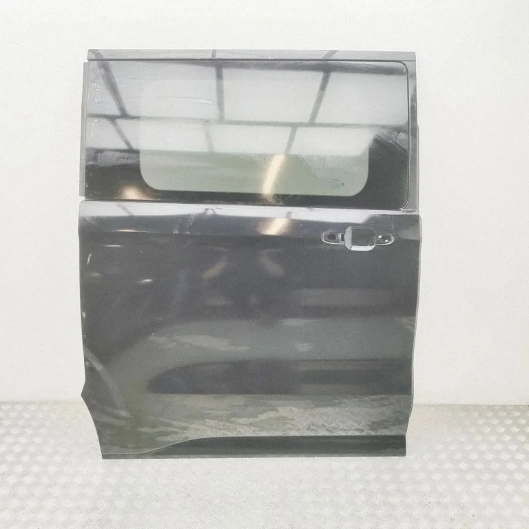 Rear door PZ31B24602AA