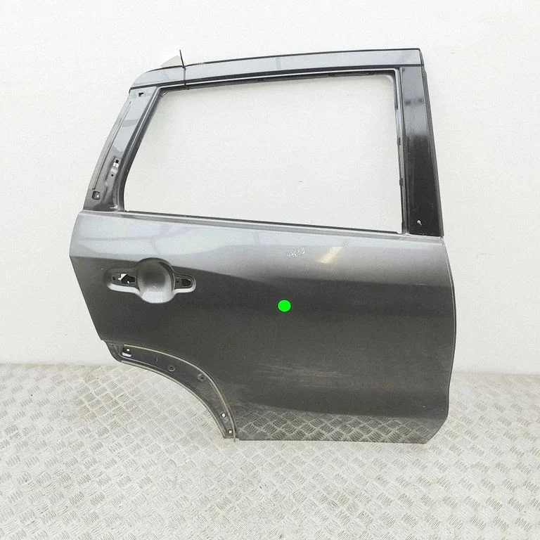 Aizmugurējās durvis 6800363T00