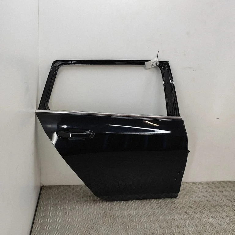 Rear door 5H9833312B