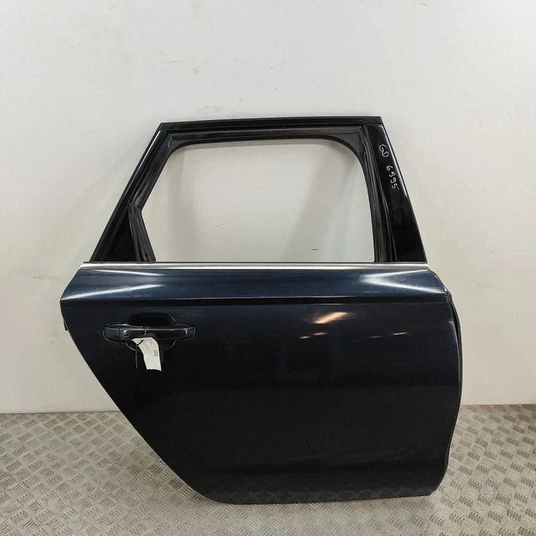 Drzwi tylne 4G9833052