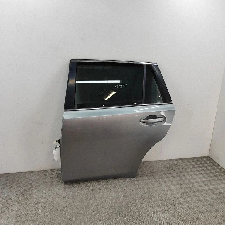 Aizmugurējās durvis 60409AJ0759P