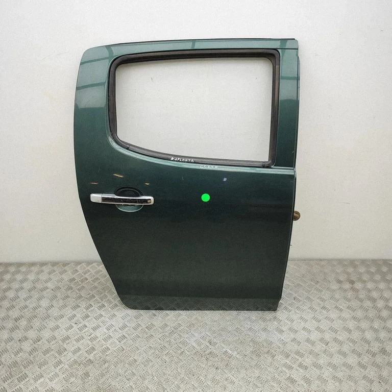 Aizmugurējās durvis 8981082185
